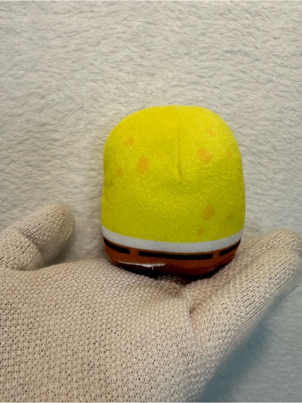 Mini SpongeBob Squarepants Plushie - Picture 2 of 4